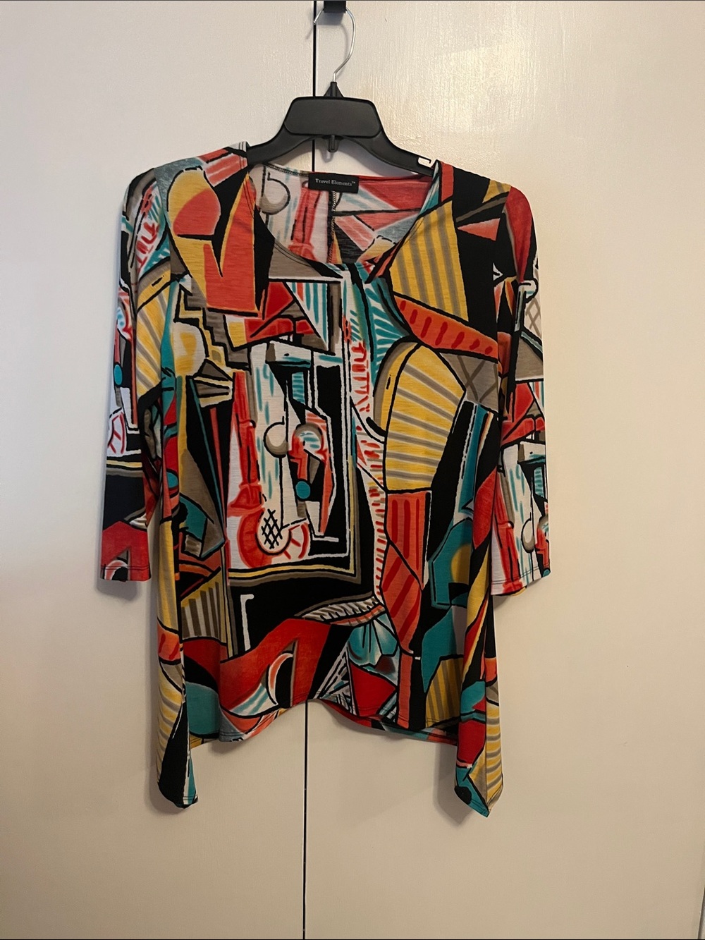 XL Travel Elements Geometric-Print V-Neck Tunic Top in Multicolor